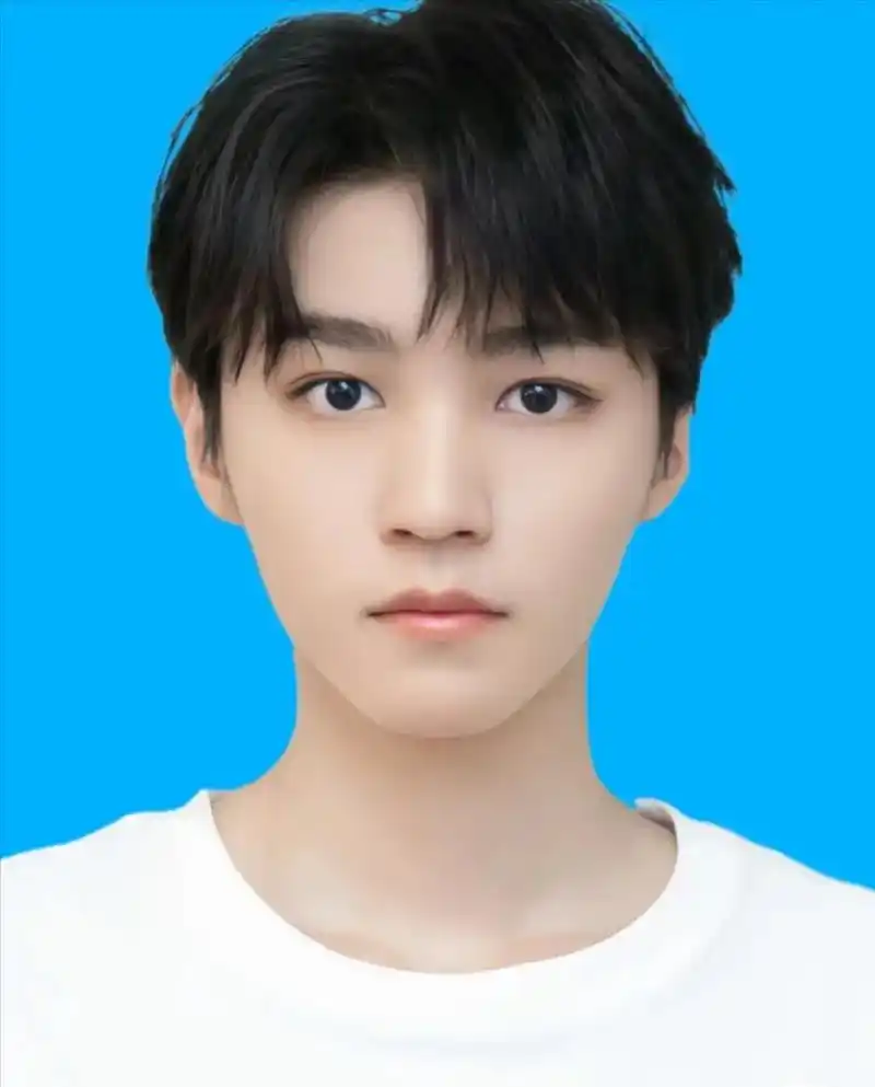 王俊凯证件照合集.宝子赶紧收藏起来吧#王俊凯 #证件照片 # - 抖音