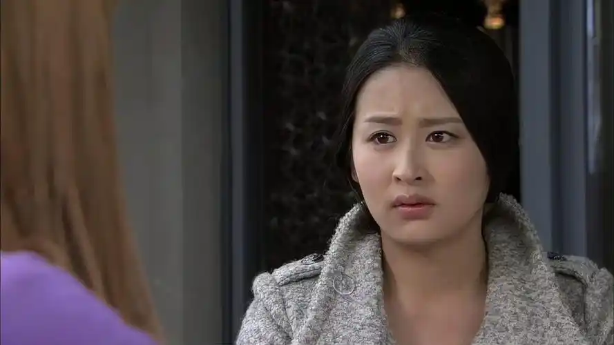 千山暮雪萧山消失不见童雪心里不安闺蜜当面骂醒她