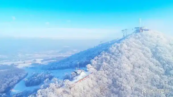 一场飘飘洒洒的小雪,迎接吉林省2023-2024新雪季的同时,也开启了吉林