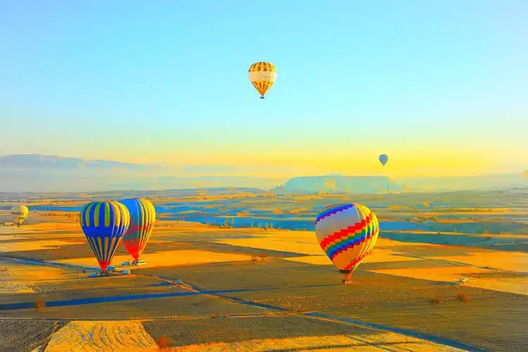 梦幻浪漫热气球