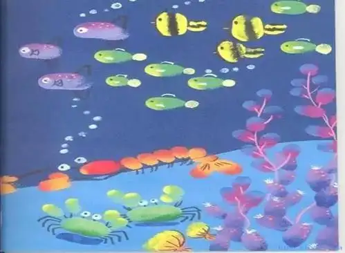 孔雀开屏,画面太美,不忍直视手是世界上最灵巧的画笔,只要允许孩子