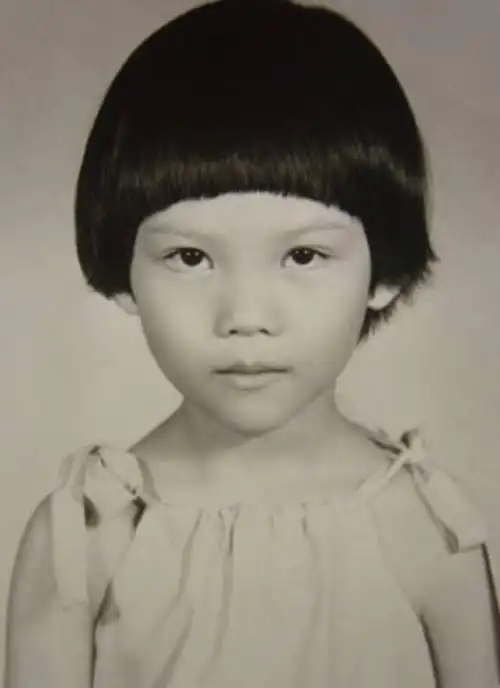 这些明星的童年照你认得几个?