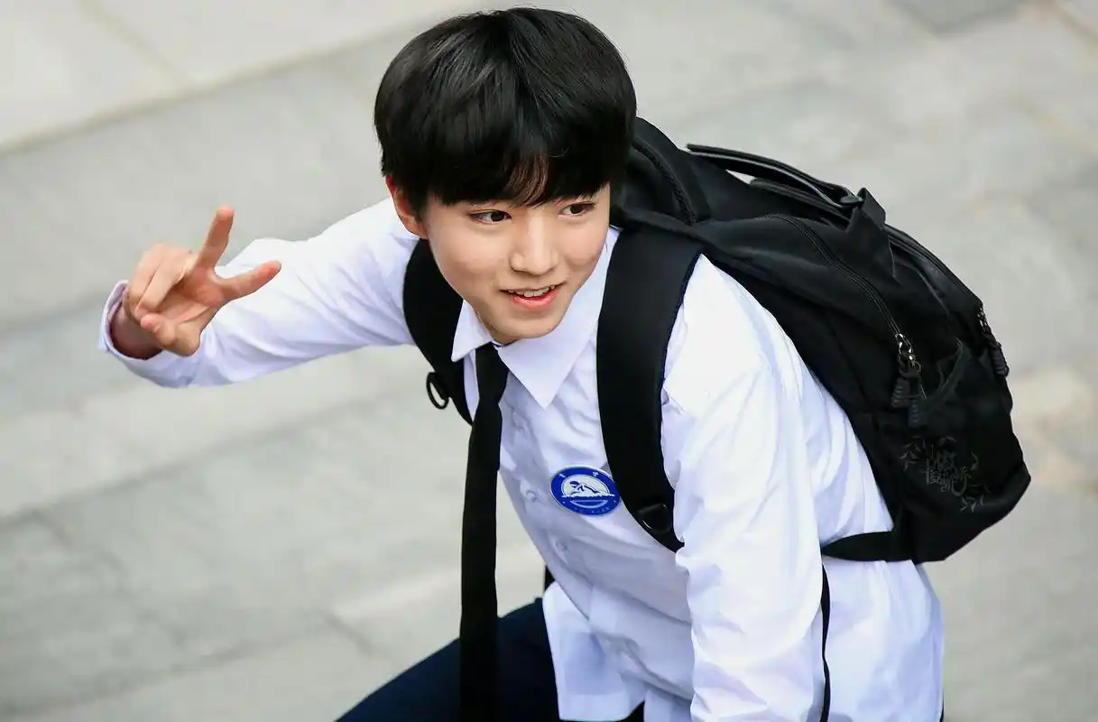 王俊凯,优秀的新一代偶像男神,努力进取的榜样力量