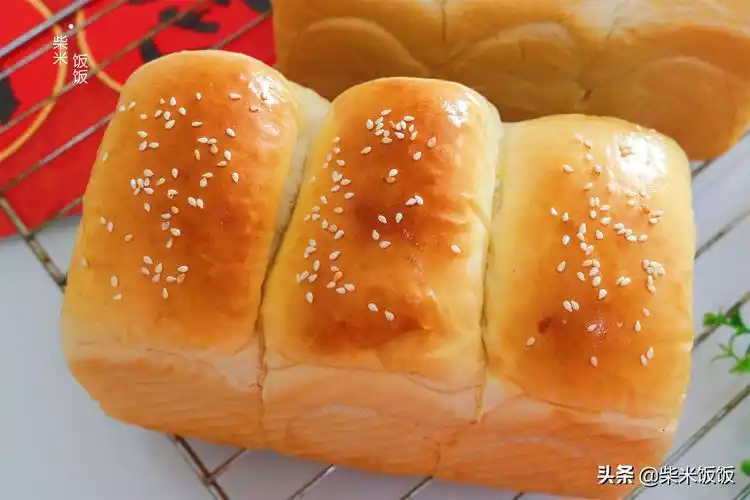 家庭做面包,这样揉面团,面包柔软拉丝,放三天也不会硬