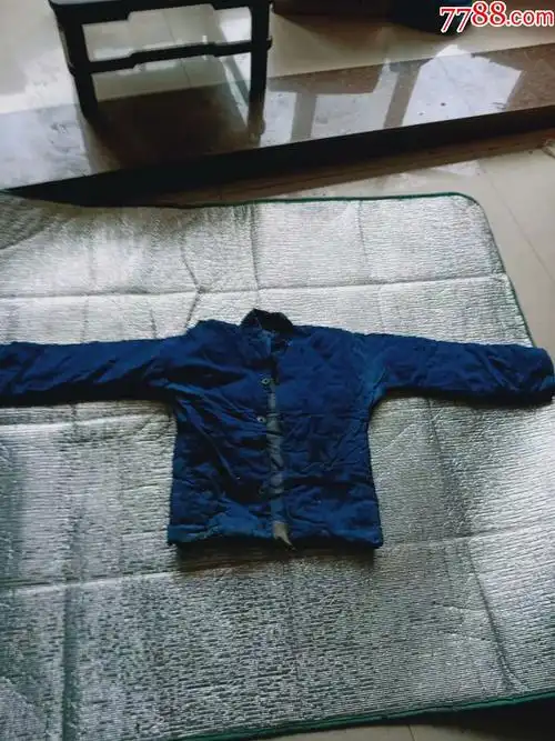 怀旧老补丁蓝布棉袄