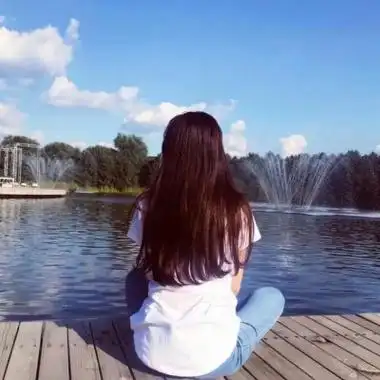 ins风女生背影头像--碌碌无为