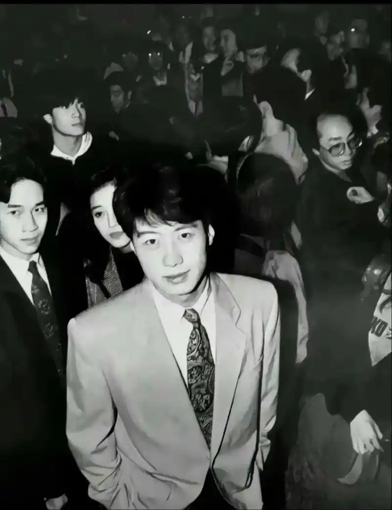 黎明 最后一个真的帅啊!#黑白系 #西装杀 - 抖音