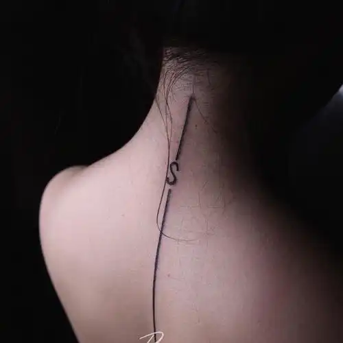 脊椎直线哈尔滨大妞 身材好_纹身吧社区 - 纹身大咖