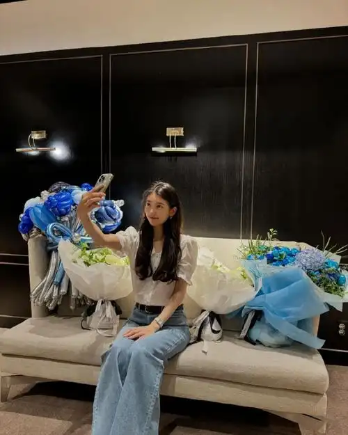 裴秀智超话【instagram】#裴秀智浪琴表优雅大使#  240609 skuukzky