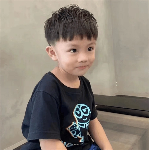 小朋友适合的发型推荐,时髦度爆表, 造型利落有型_小男孩_头发_个性
