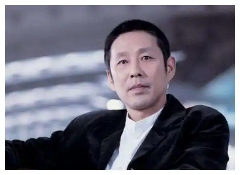 娱乐圈中演技超群的男演员,个个名副其实,你最喜欢哪位老戏骨