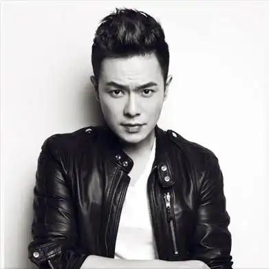 个性大背头潮男发型大背头让你魅力四射气场十足