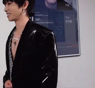 《哥的胸肌给你靠》还是巴巴哥哥有先见之明 是瓦