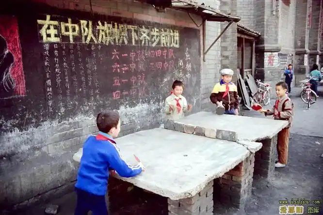 照片:八十年代的少年儿童们-爱思旧怀旧网_一个怀旧青年的青春与童年