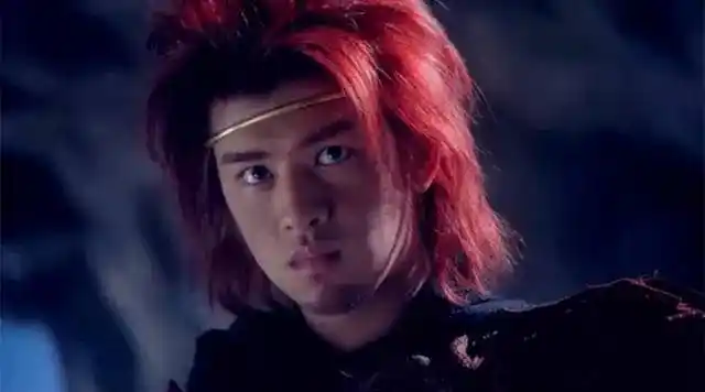 没有纷扰的绯闻与争议声,陈柏霖一路走来鲜活也坚定,就像他演得孙悟空