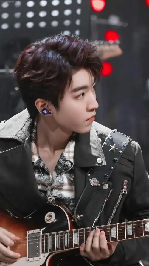 tfboys十周年dvd纪录片##王俊凯青岛##tfboys你们敢耍老子