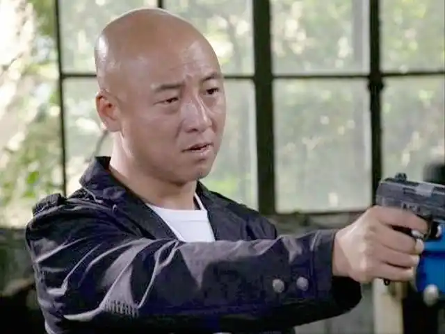 孙红雷是他的贵人吴京是他发小扫黑风暴捧红周晓鸥