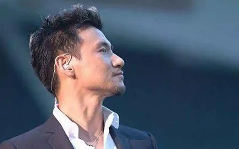 从天王巨星到逃犯克星,歌神张学友这些年经历了什么?