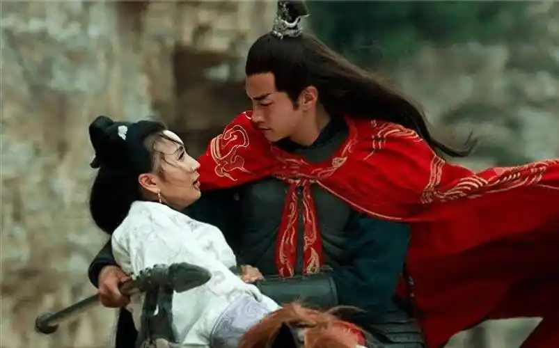 吕布败亡后,他的貂蝉,赤兔马,方天画戟,最后分别落入谁人之手