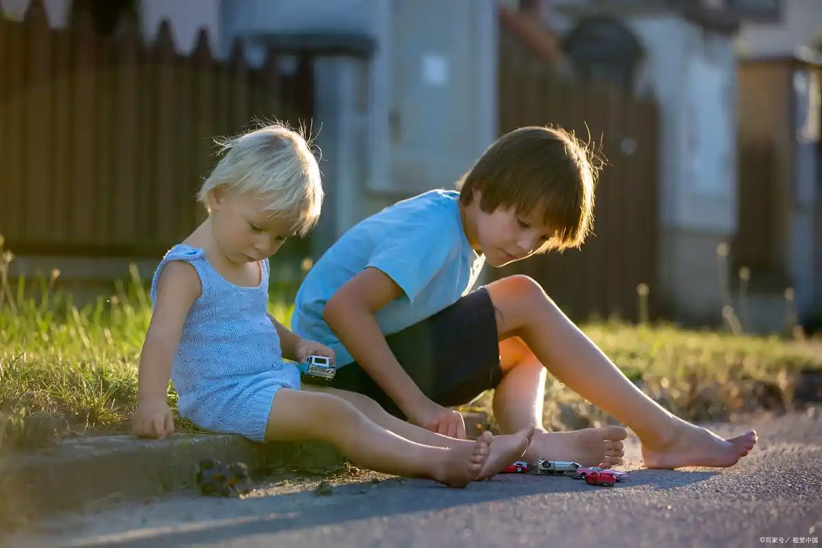 孩子成长路上,何时开始感觉他/她不再属于你?