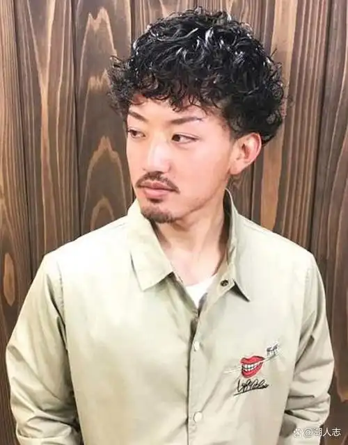 不建议中年男人留的8种发型!听着洋气,实际油腻老气,叔味太重