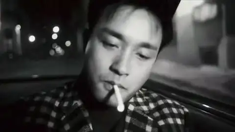 经典港片--超清 哥哥张国荣无人超越的抽烟姿势