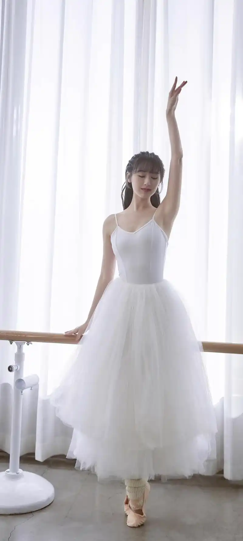 袁冰妍全屏手机壁纸