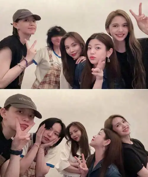 周笔畅杨丞琳陈妍希李斯丹妮王霏霏合影