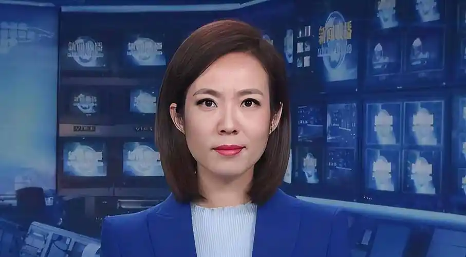 电视美女主持人宝晓峰生活照,网友:长相不算特别惊艳,但有特点_联播