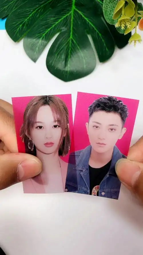 黄子韬,杨紫的照片合起来以后,看看有没有夫妻相