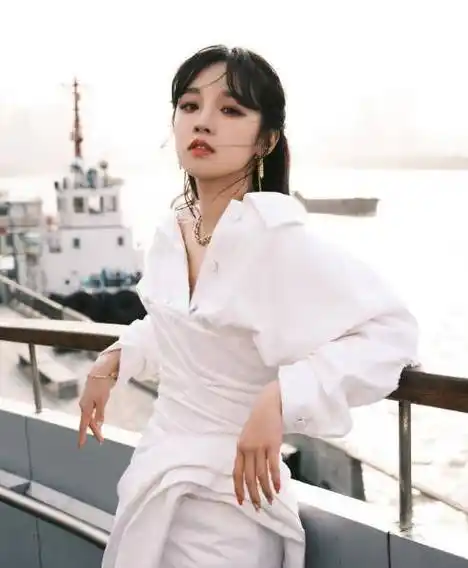 宋雨琦发布新歌,杨颖蔡徐坤郑恺转发宣传,力证"奔跑吧"感情!