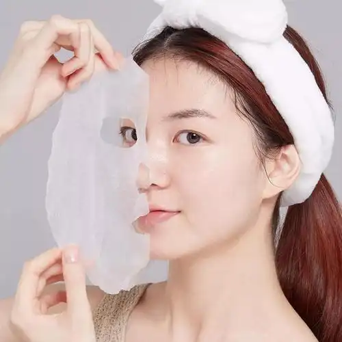 女人睡前养成这三个"好习惯",皮肤水嫩光滑,漂亮还显年轻