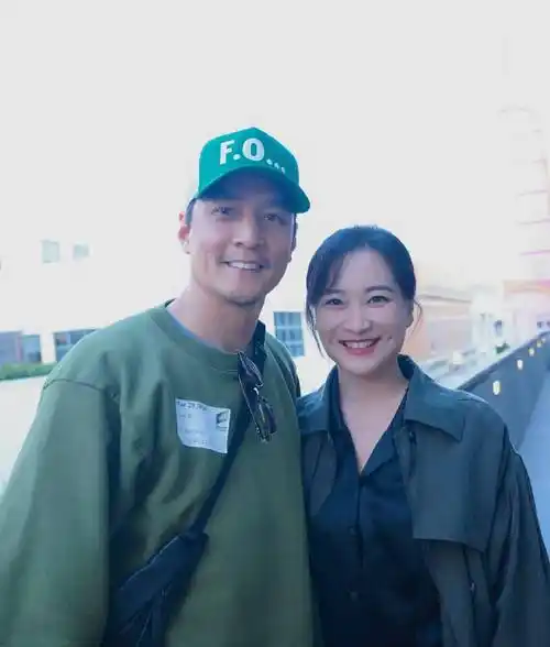 贾玲的真实模样,脸上太瘦挂不住肉,满脸褶子还显老_状态_吴彦祖_影片