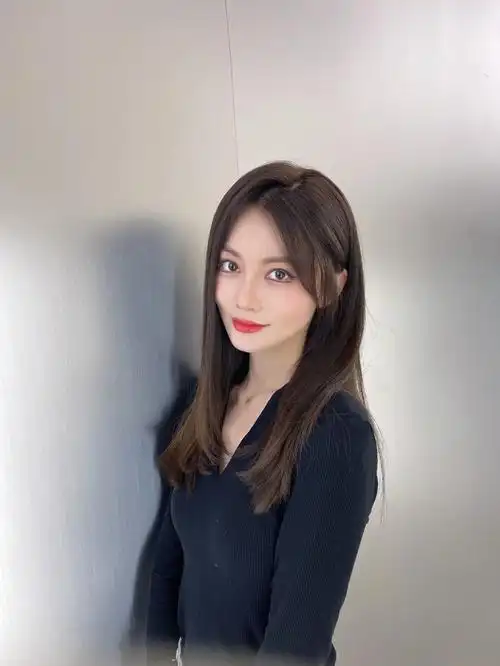 中长发内扣锁骨发简约耐看好打理发型