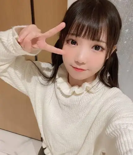 "b站"咬人猫再爆新照,极光之夜小裙子,每穿一次都觉得心疼!