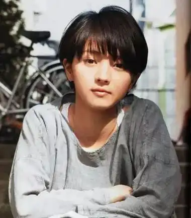 初中生学生头:玩得了乖巧也玩得了时尚