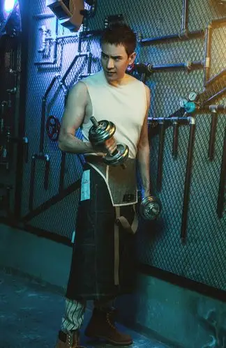 经超硬朗帅气健身写真图片