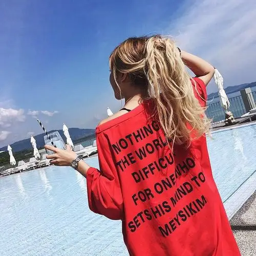 潮流时尚后背字母印花前开叉宽松长t恤棉质