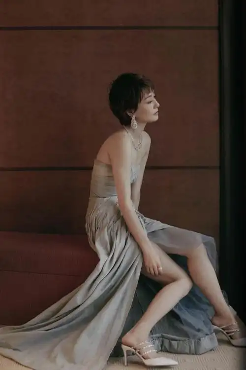 简介:马伊琍温婉如玉气质性感写真,分享一组马伊琍图片给大家,图中的