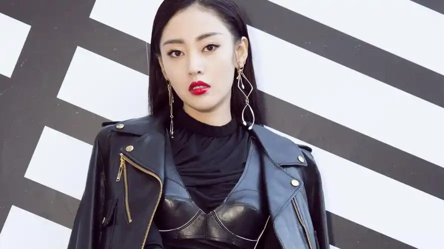 张天爱女明星相片-美女壁纸-高清美女图片-第5图-娟娟壁纸