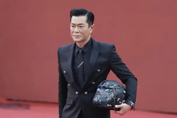 香港男星全部姓名照片(至今不娶妻的9位香港大龄男星)_金纳莱网