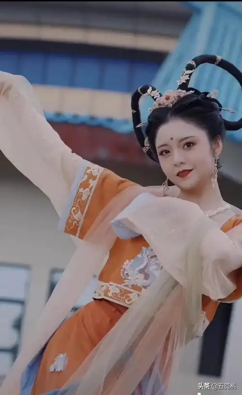 古代发髻的盘法(古代发型简单的梳法) - 月牙知识库