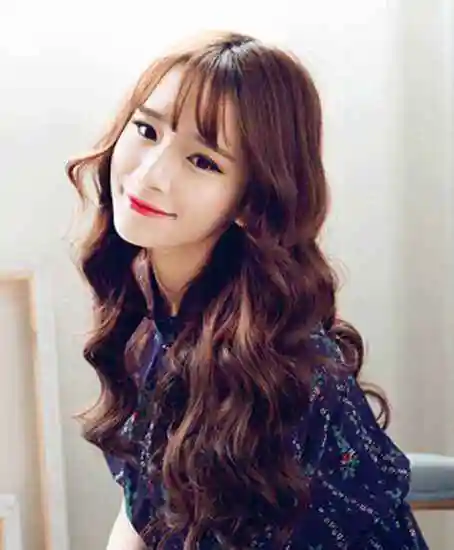 关于头发卷蓬松烫卷发发型图片的信息