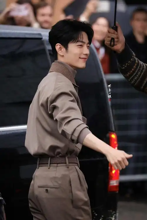 对最纯粹爱意和支持的温柔回应,是最最让小飞侠骄傲的肖战啊    #肖战