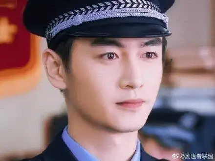 陈晓饰演的吴振峰警官