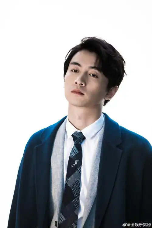 陈晓许耀西装##陈晓许耀花絮图