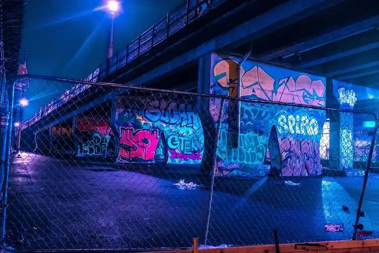 嘻哈为什么在中国这么难看看嘻哈发源地的纽约就明白了