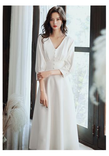 白色小晚礼服裙女2023新款宴会气质订婚连衣裙子可穿缎面领证法式