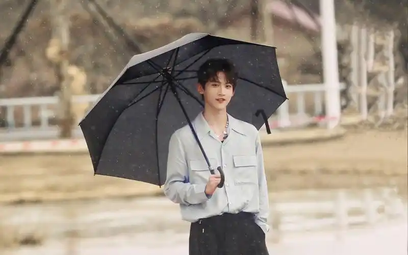 我好久没见狗狗了 周丹尼尔 要一直开心下去啊.❤️