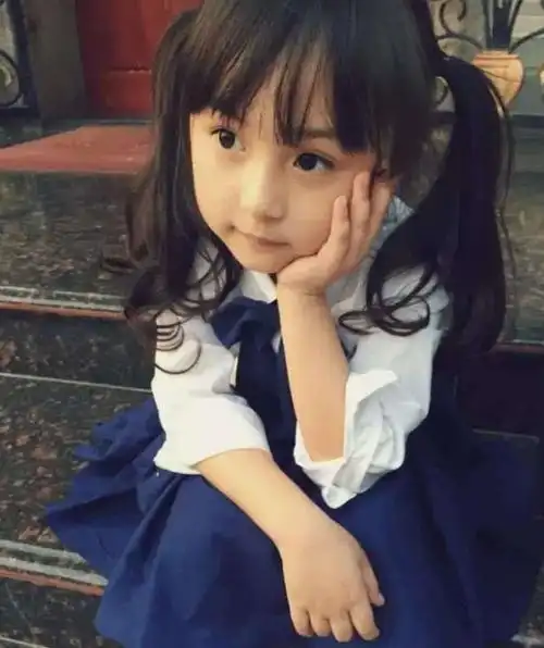 刘楚恬:他两岁就年入百万,因为太帅被"禁止整容"他现在长啥样